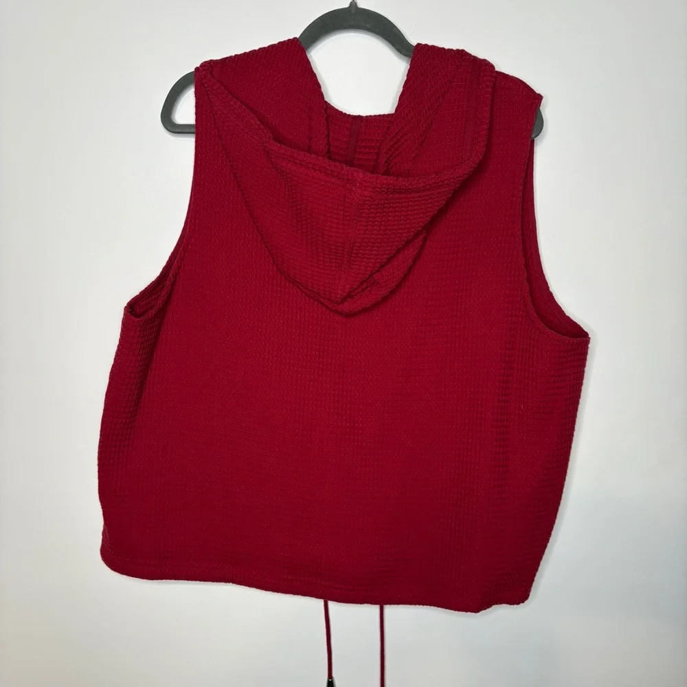 CJ Banks Waffle Knit Full Zip Hooded Sleeveless Vest NWT in Red Size 1X 16/18W